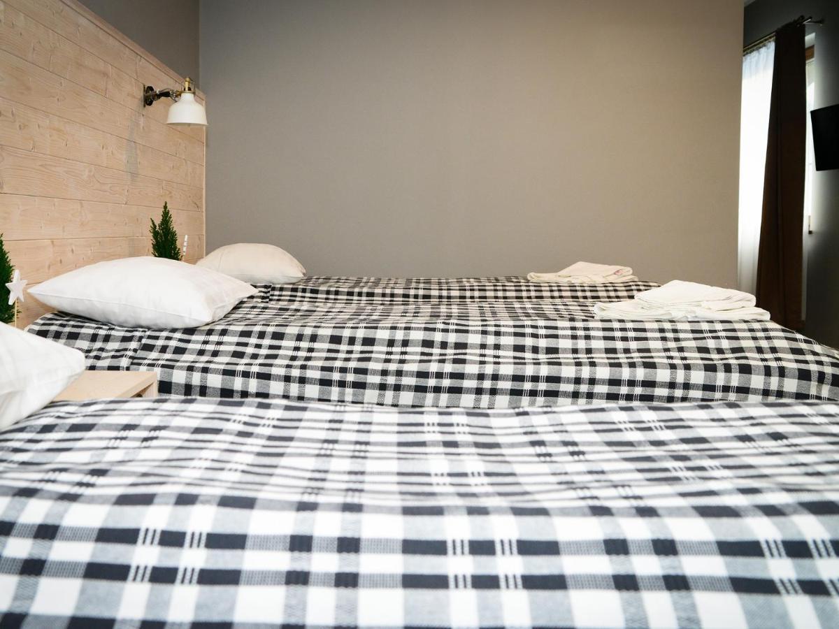 Bed and Breakfast Zlote Gory - Czarna Gora Sienna  Esterno foto