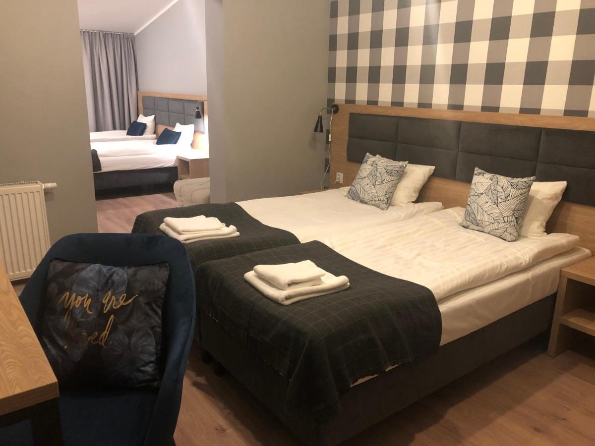 Bed and Breakfast Zlote Gory - Czarna Gora Sienna  Esterno foto