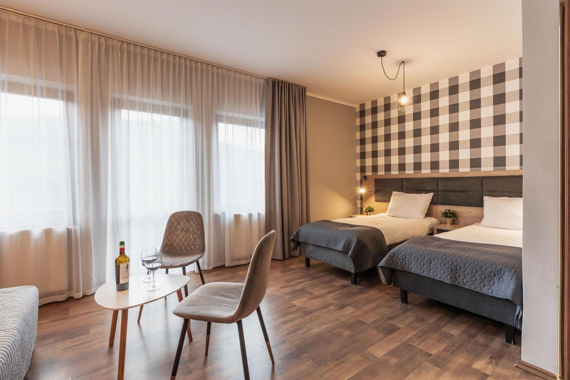 Bed and Breakfast Zlote Gory - Czarna Gora Sienna  Esterno foto