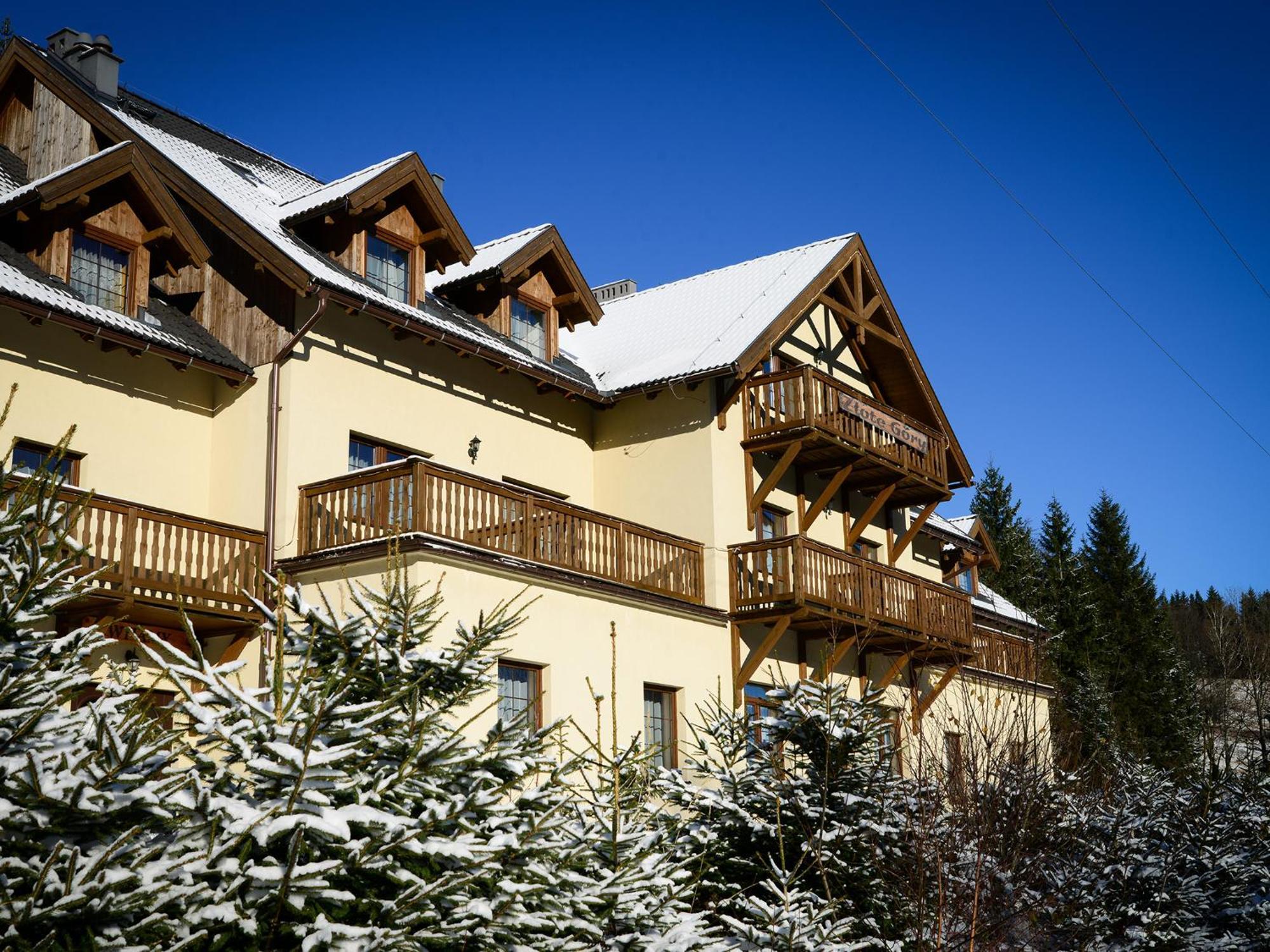 Bed and Breakfast Zlote Gory - Czarna Gora Sienna  Esterno foto